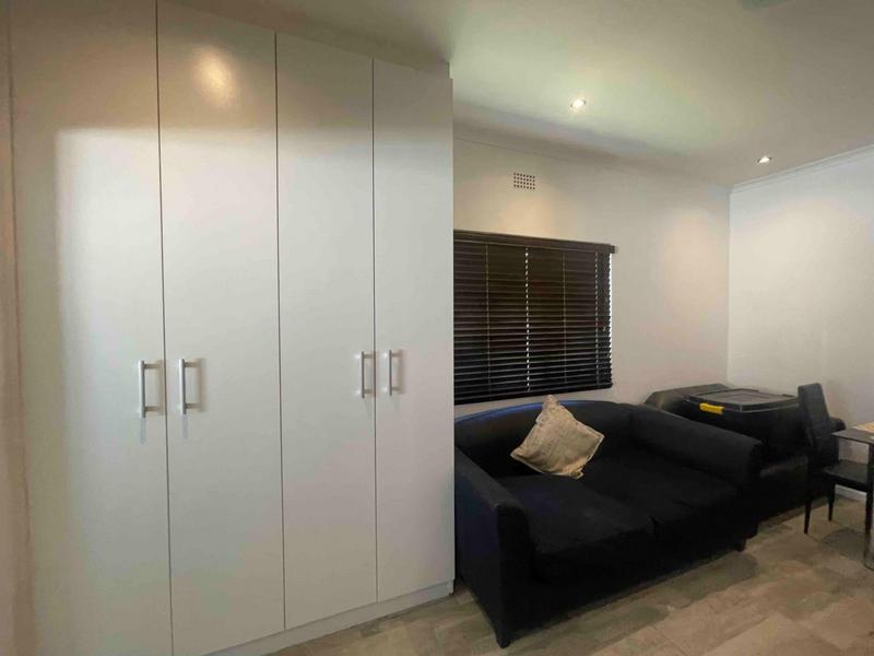 1 Bedroom Property for Sale in Grassy Park Western Cape